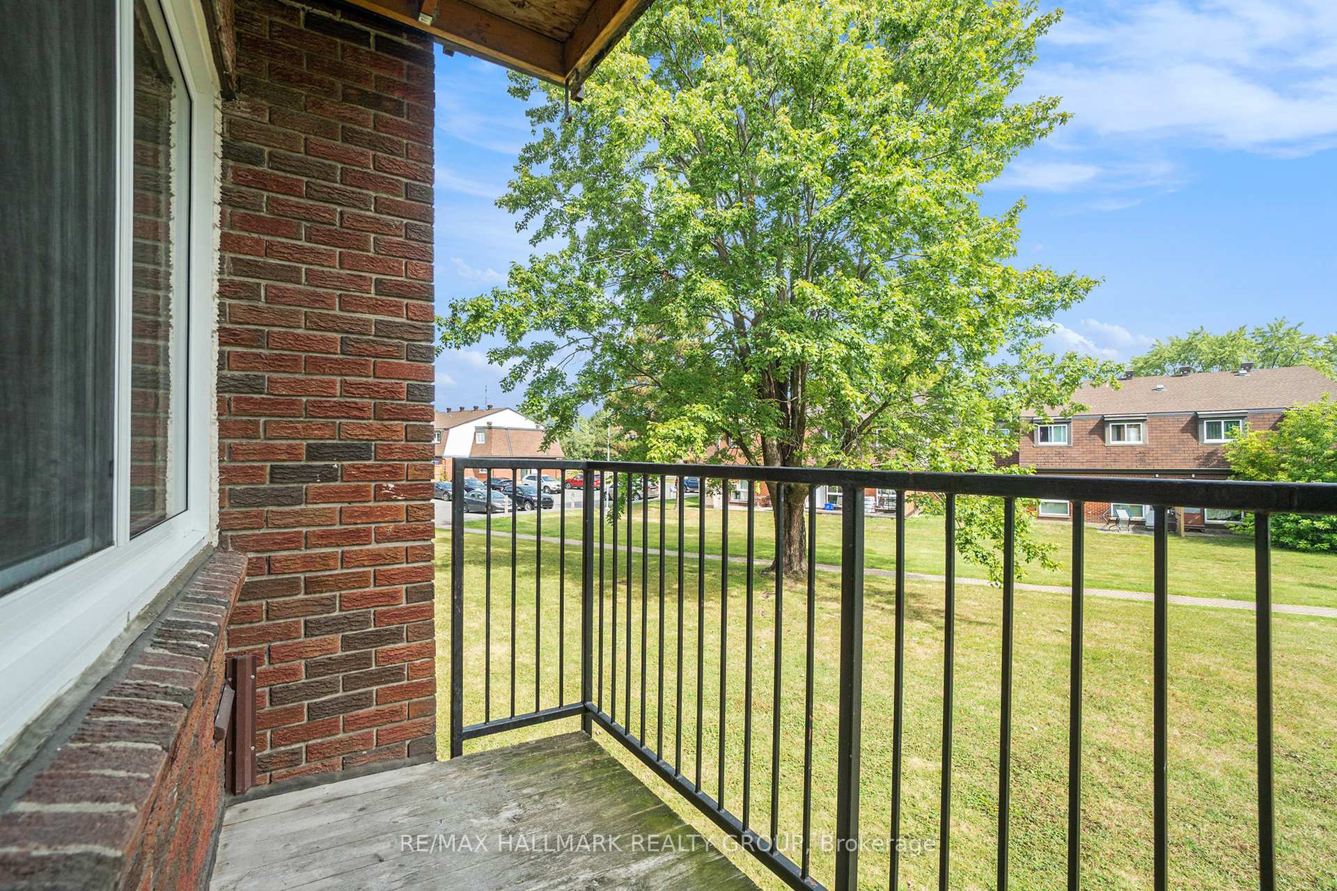 Photo 16 of Unit 203C, 2041 Arrowsmith Dr., Ottawa, Beacon Hill South — HOMEH