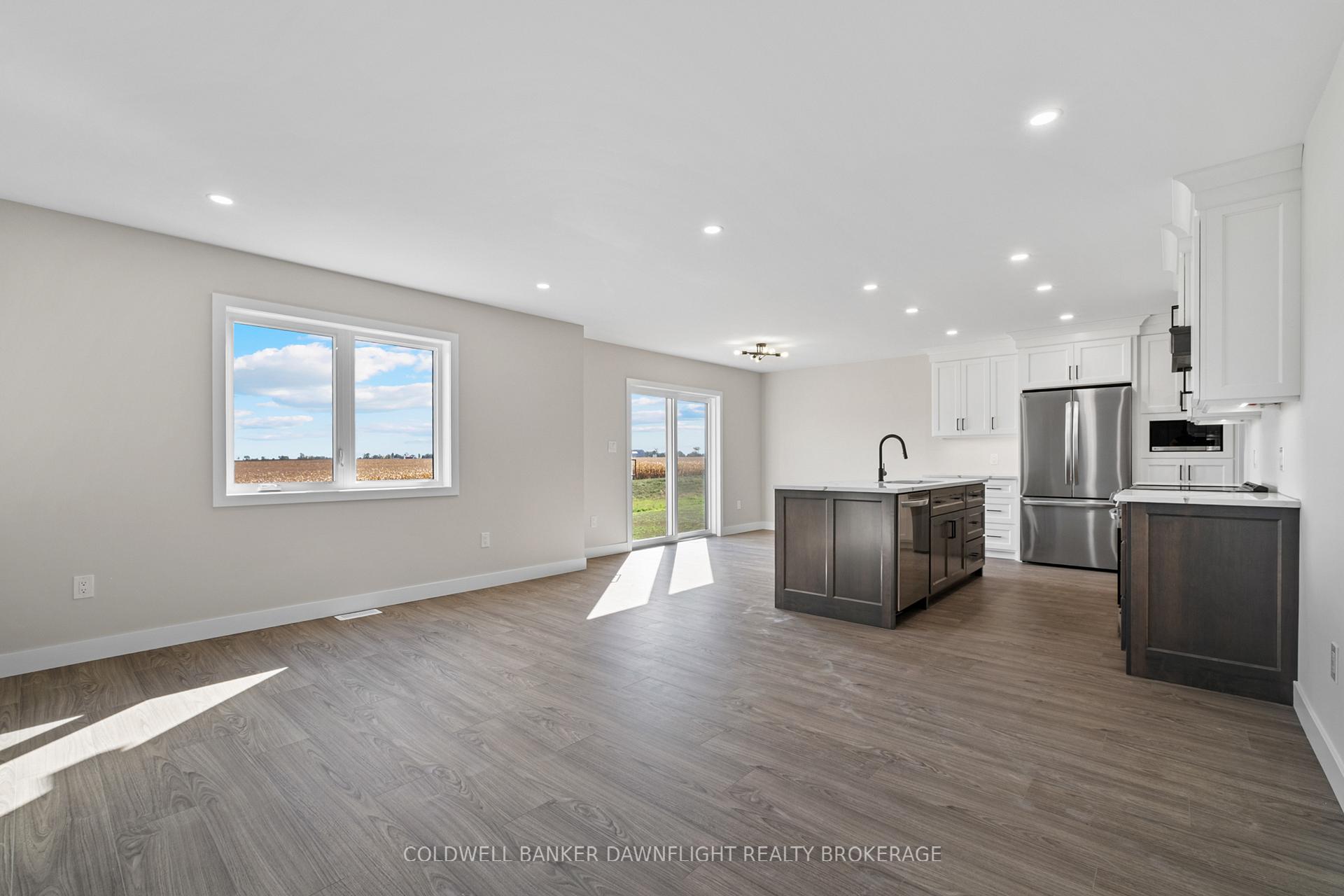 Photo 5 of 127 Victoria Avenue E, South Huron, Stephen — HOMEH