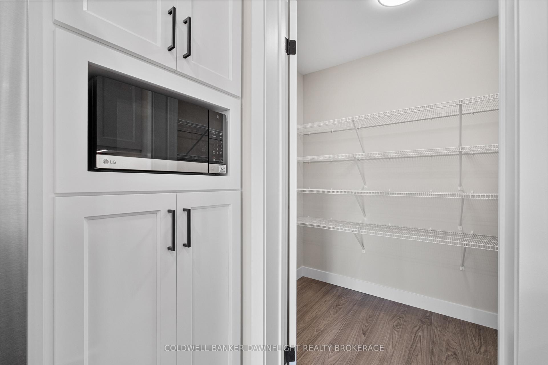 Photo 10 of 127 Victoria Avenue E, South Huron, Stephen — HOMEH