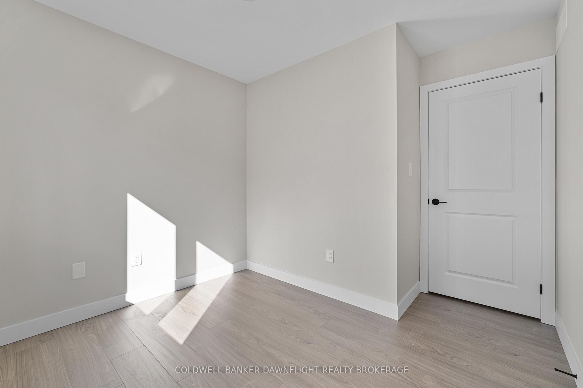 Photo 13 of 127 Victoria Avenue E, South Huron, Stephen — HOMEH