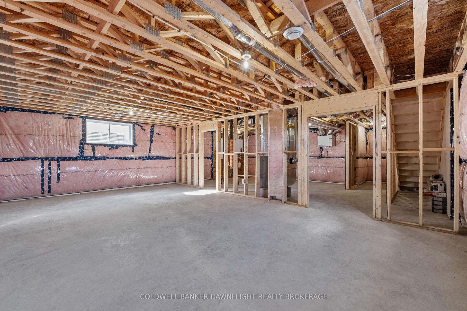 Photo 33 of 127 Victoria Avenue E, South Huron, Stephen — HOMEH