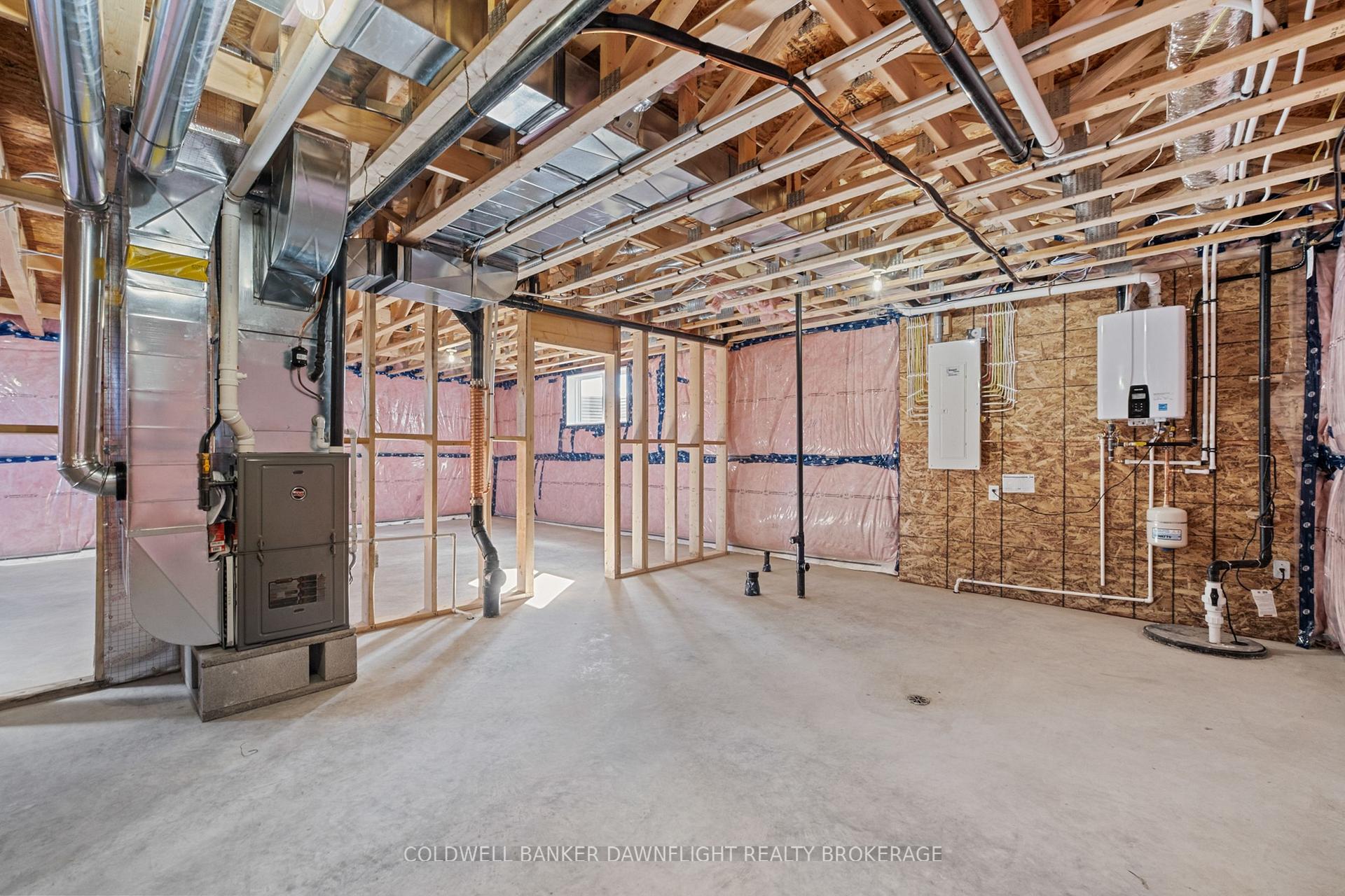 Photo 34 of 127 Victoria Avenue E, South Huron, Stephen — HOMEH