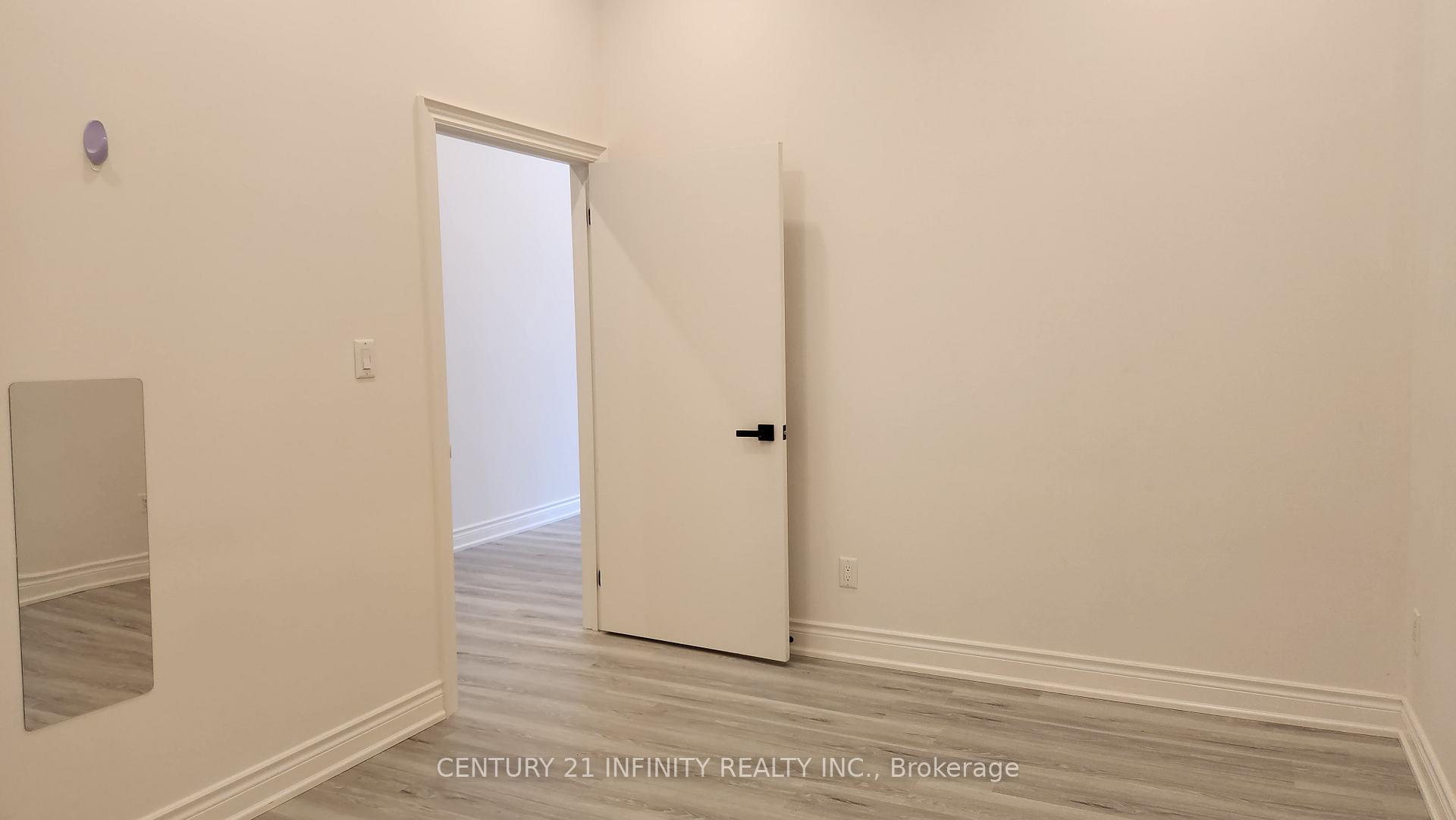 Photo 4 of 136 Simcoe Street S, Oshawa, Central — HOMEH