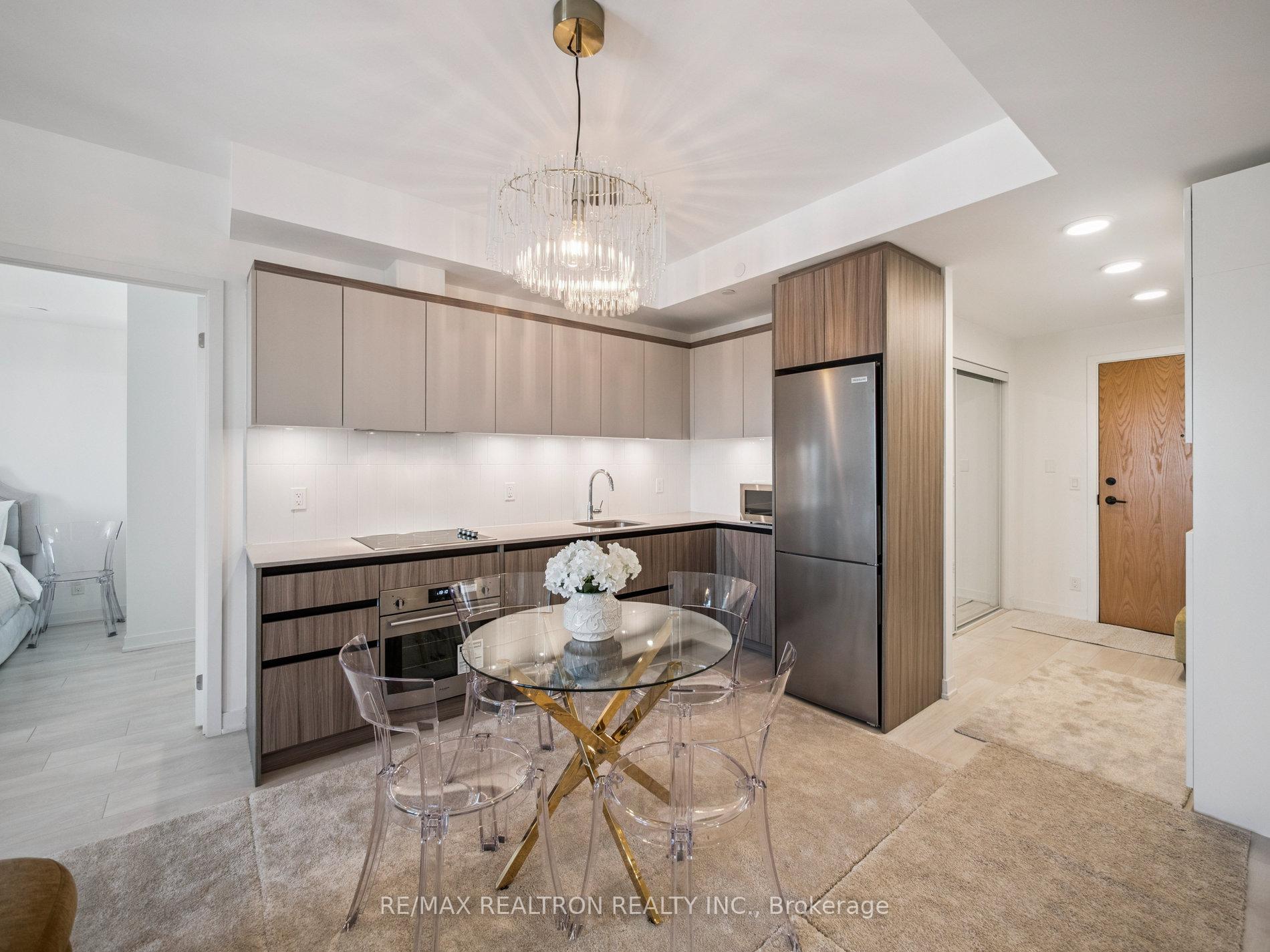 Photo 3 of Unit 1802, 7950 Bathurst Street, Vaughan, Beverley Glen — HOMEH