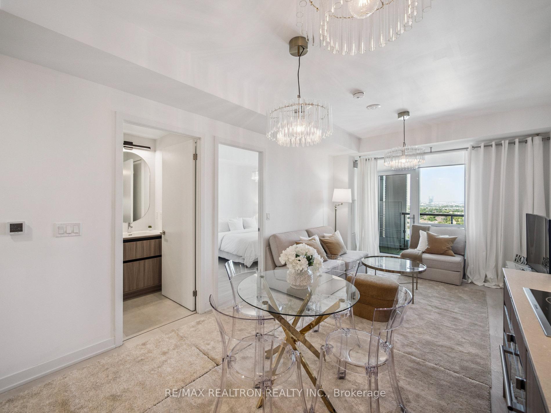 Photo 6 of Unit 1802, 7950 Bathurst Street, Vaughan, Beverley Glen — HOMEH