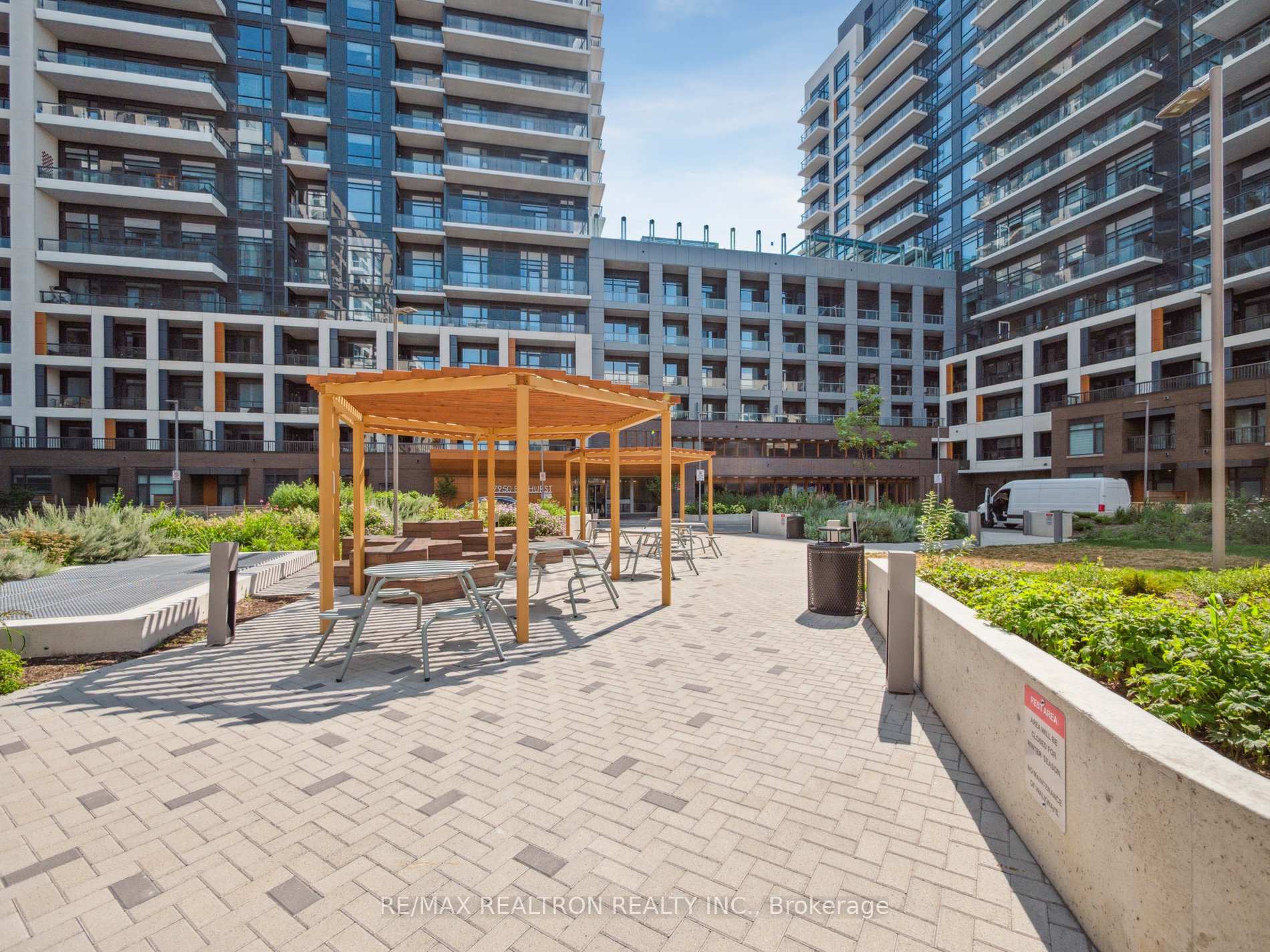 Photo 19 of Unit 1802, 7950 Bathurst Street, Vaughan, Beverley Glen — HOMEH
