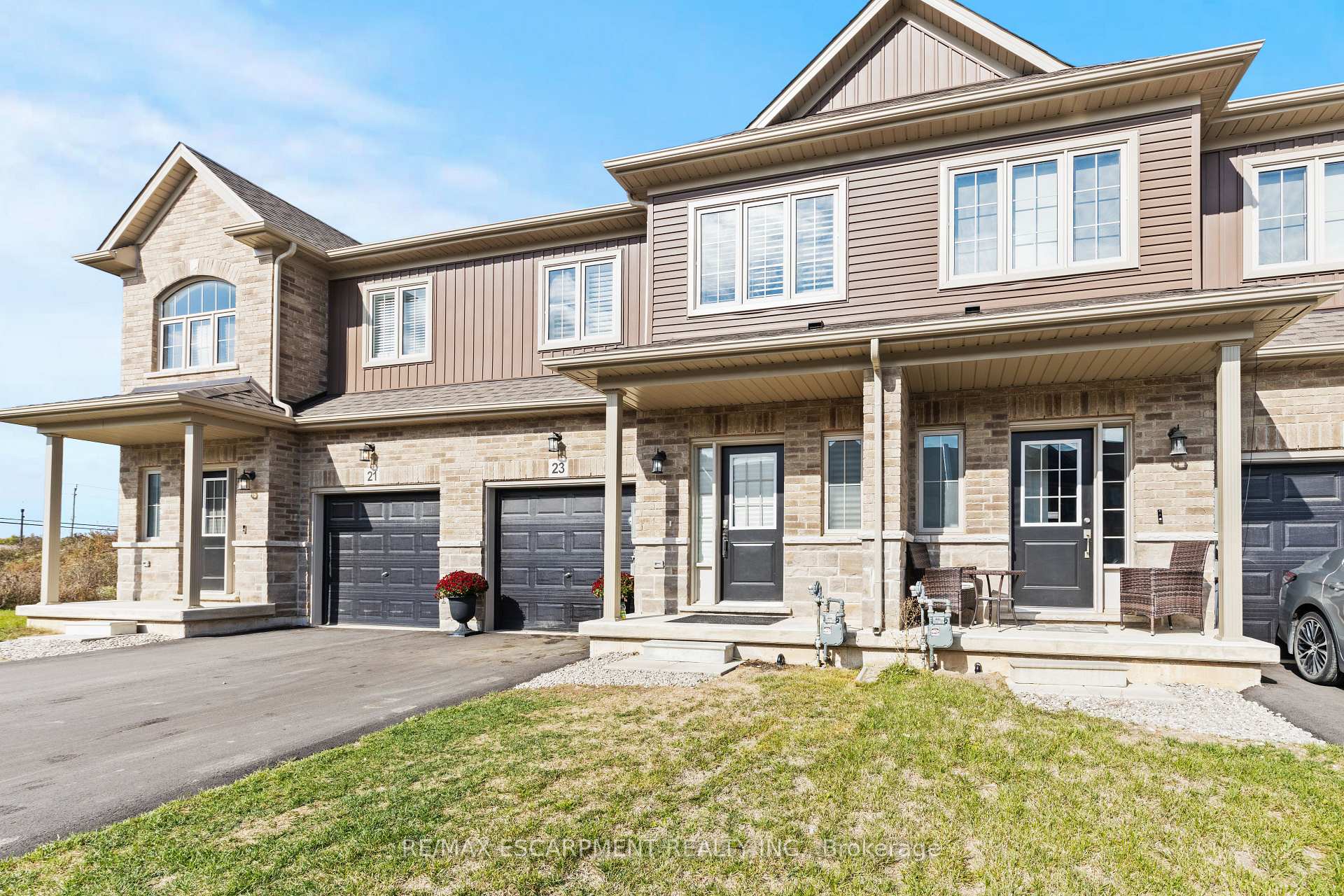 Photo 1 of 23 Zoe Lane, Hamilton, Rural Glanbrook — HOMEH
