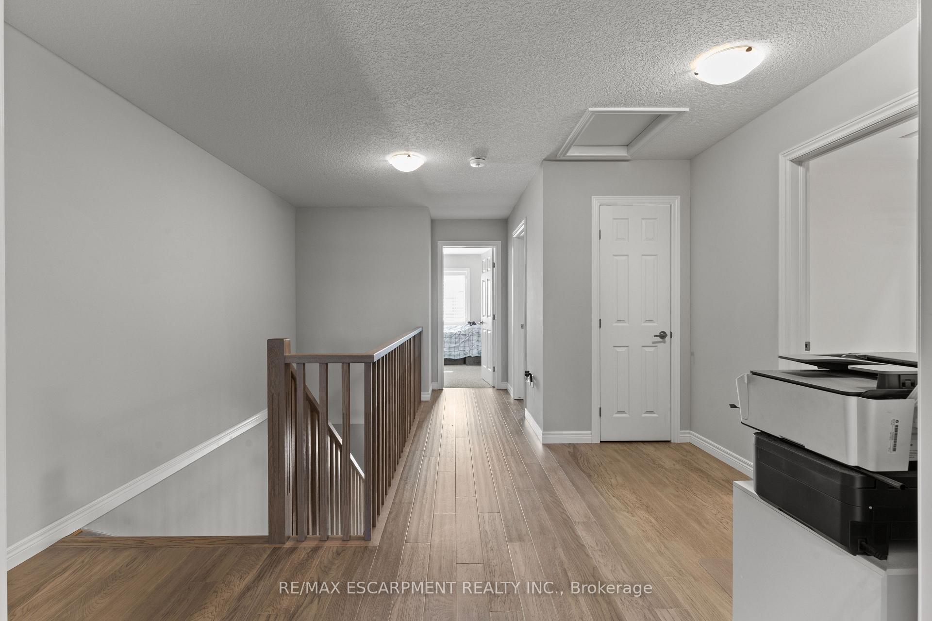 Photo 23 of 23 Zoe Lane, Hamilton, Rural Glanbrook — HOMEH
