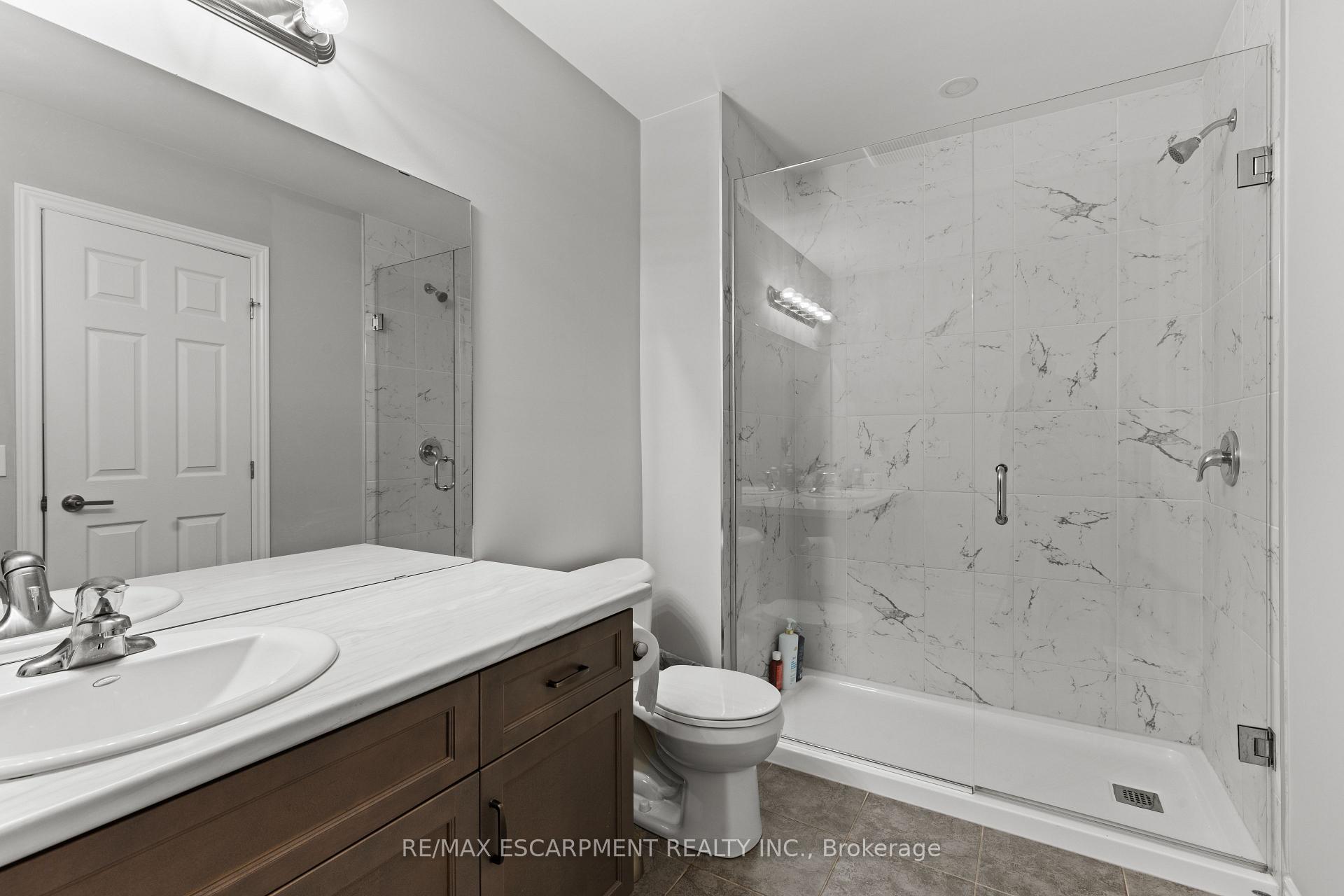 Photo 29 of 23 Zoe Lane, Hamilton, Rural Glanbrook — HOMEH