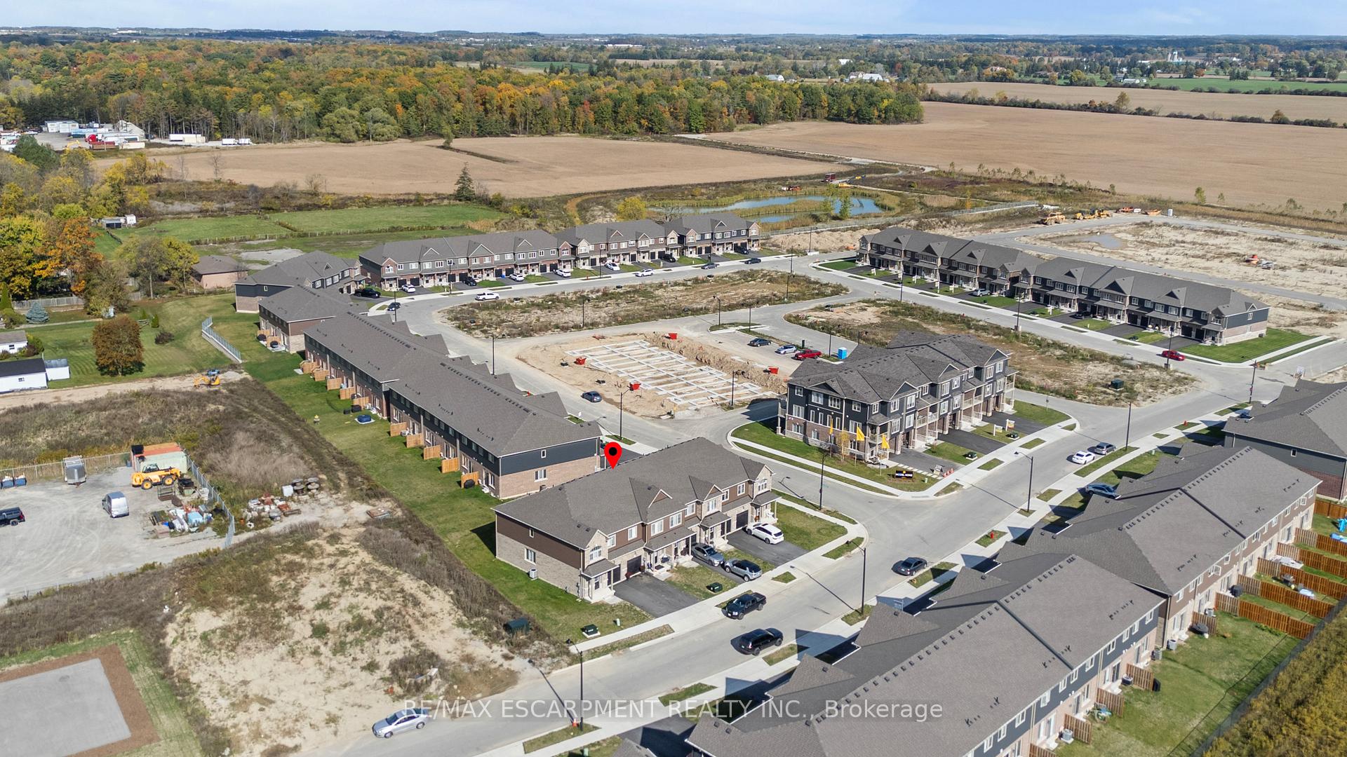 Photo 46 of 23 Zoe Lane, Hamilton, Rural Glanbrook — HOMEH