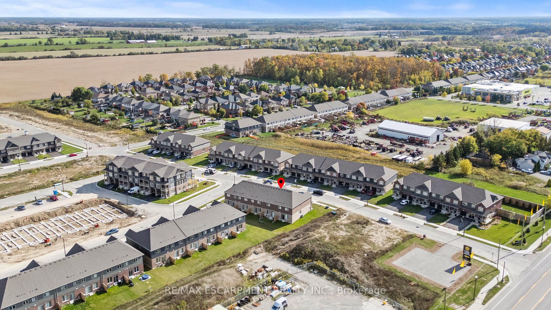 Photo 48 of 23 Zoe Lane, Hamilton, Rural Glanbrook — HOMEH
