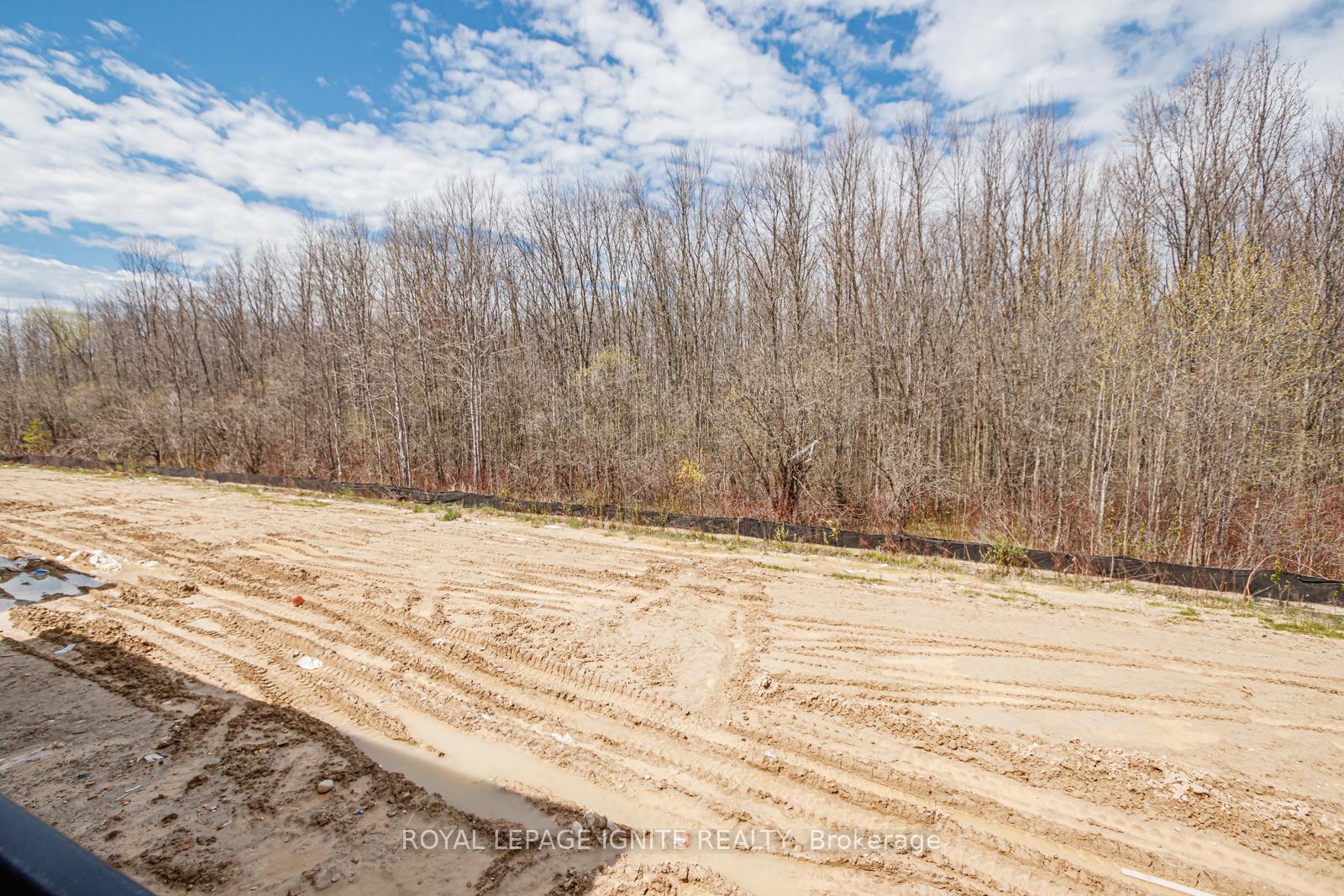 Photo 15 of 51 Del Ray Crescent, Wasaga Beach — HOMEH
