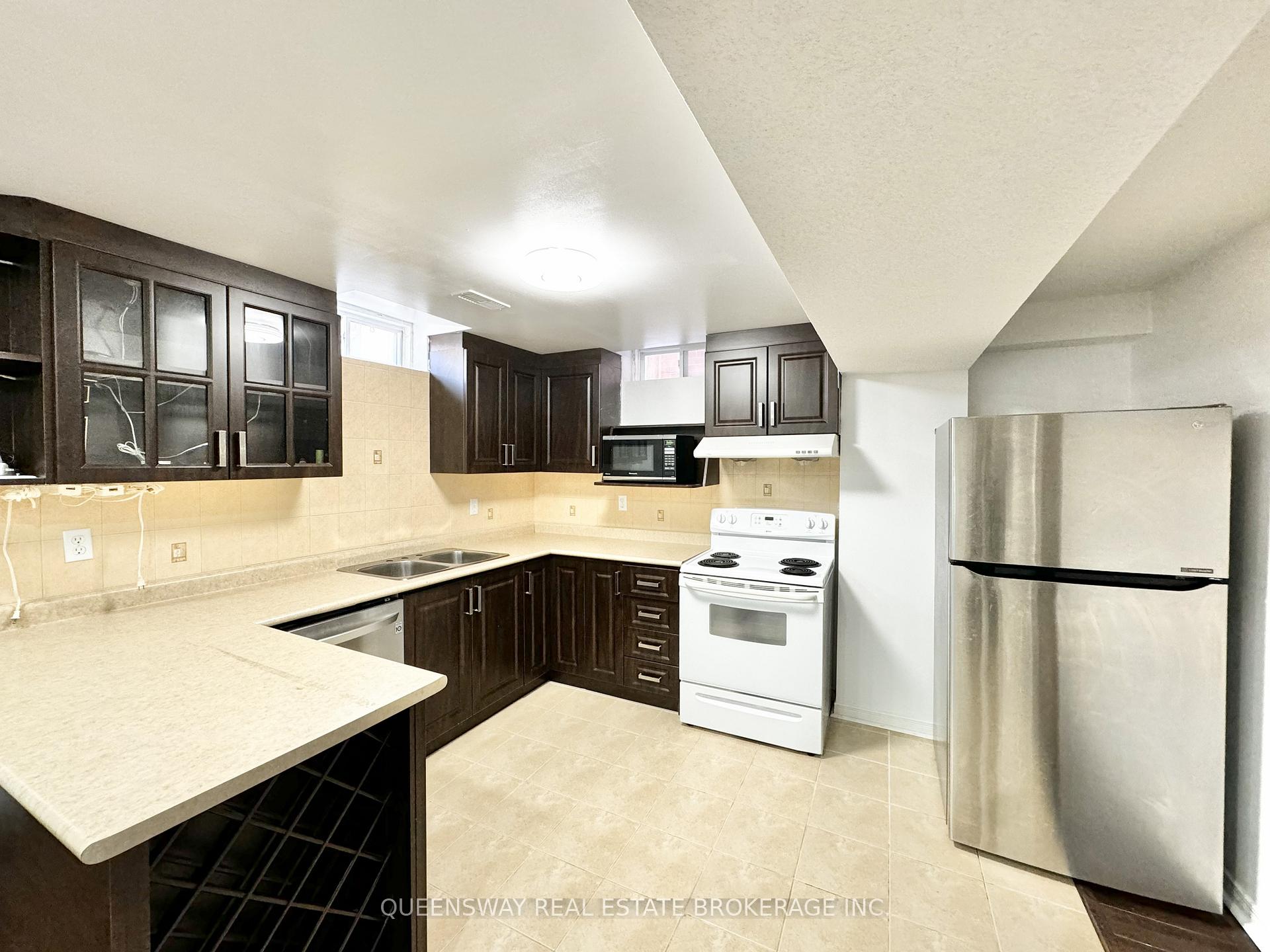 Photo 4 of 5 Coyle Street, Ajax, Northeast Ajax — HOMEH