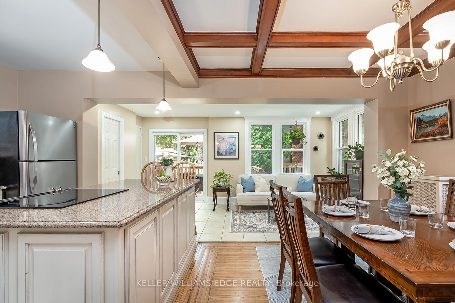 Photo 6 of 88 Paisley Avenue N, Hamilton, Westdale — HOMEH