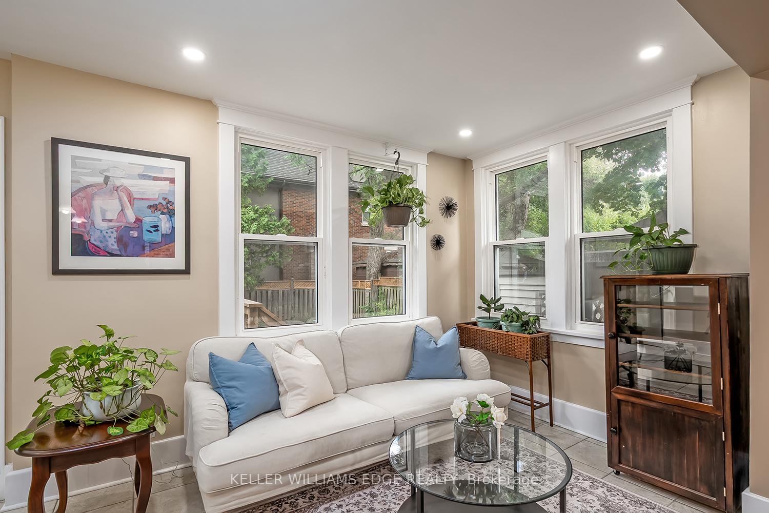 Photo 13 of 88 Paisley Avenue N, Hamilton, Westdale — HOMEH