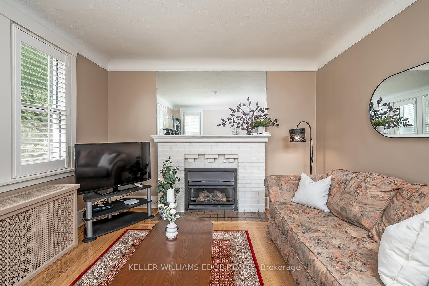 Photo 14 of 88 Paisley Avenue N, Hamilton, Westdale — HOMEH