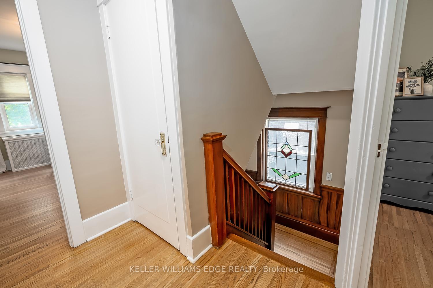 Photo 16 of 88 Paisley Avenue N, Hamilton, Westdale — HOMEH