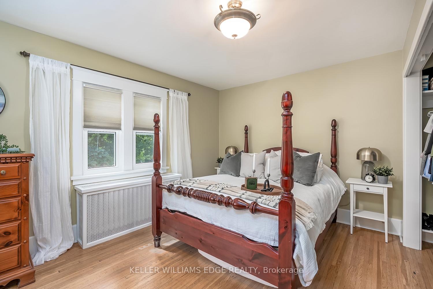 Photo 17 of 88 Paisley Avenue N, Hamilton, Westdale — HOMEH