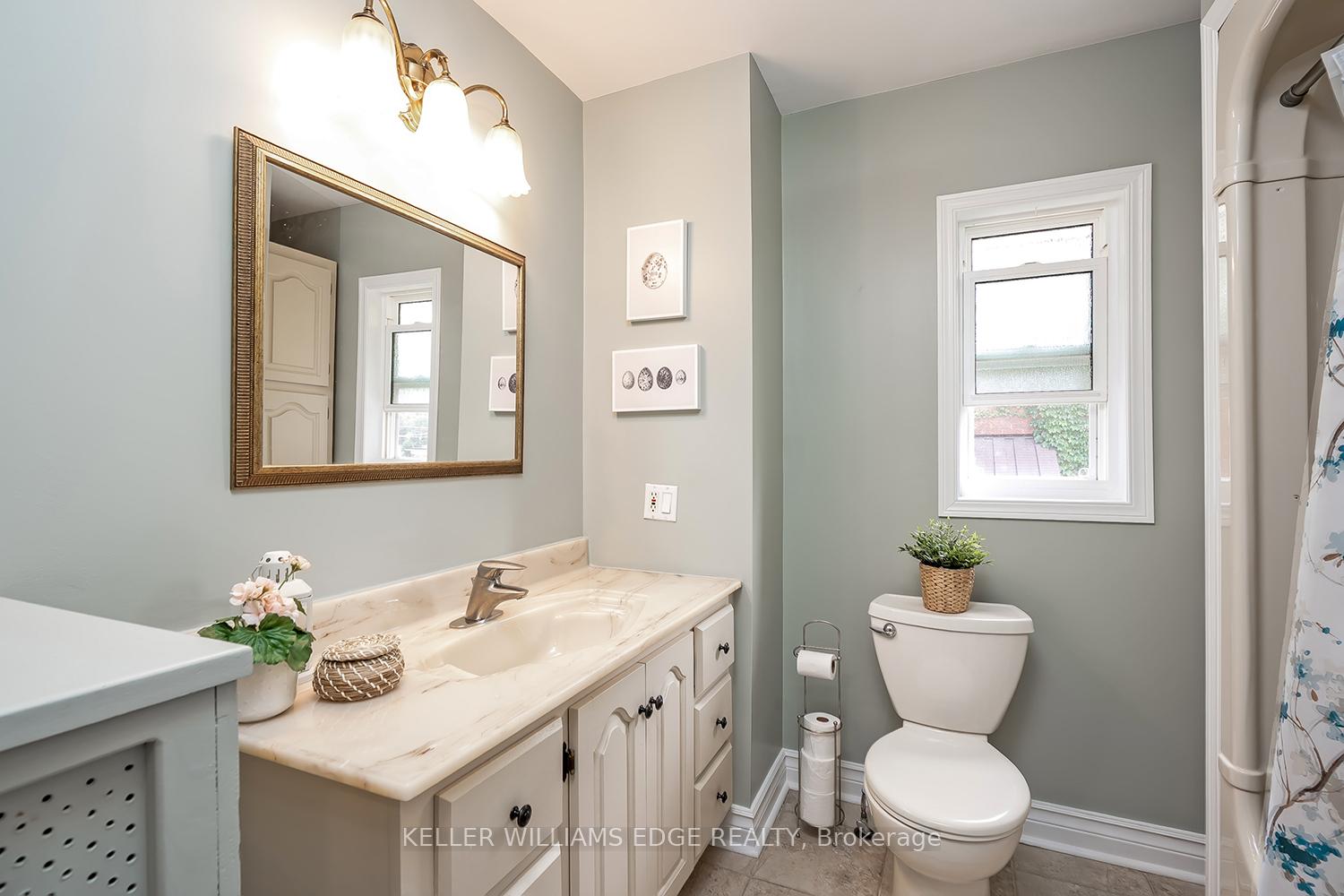 Photo 20 of 88 Paisley Avenue N, Hamilton, Westdale — HOMEH