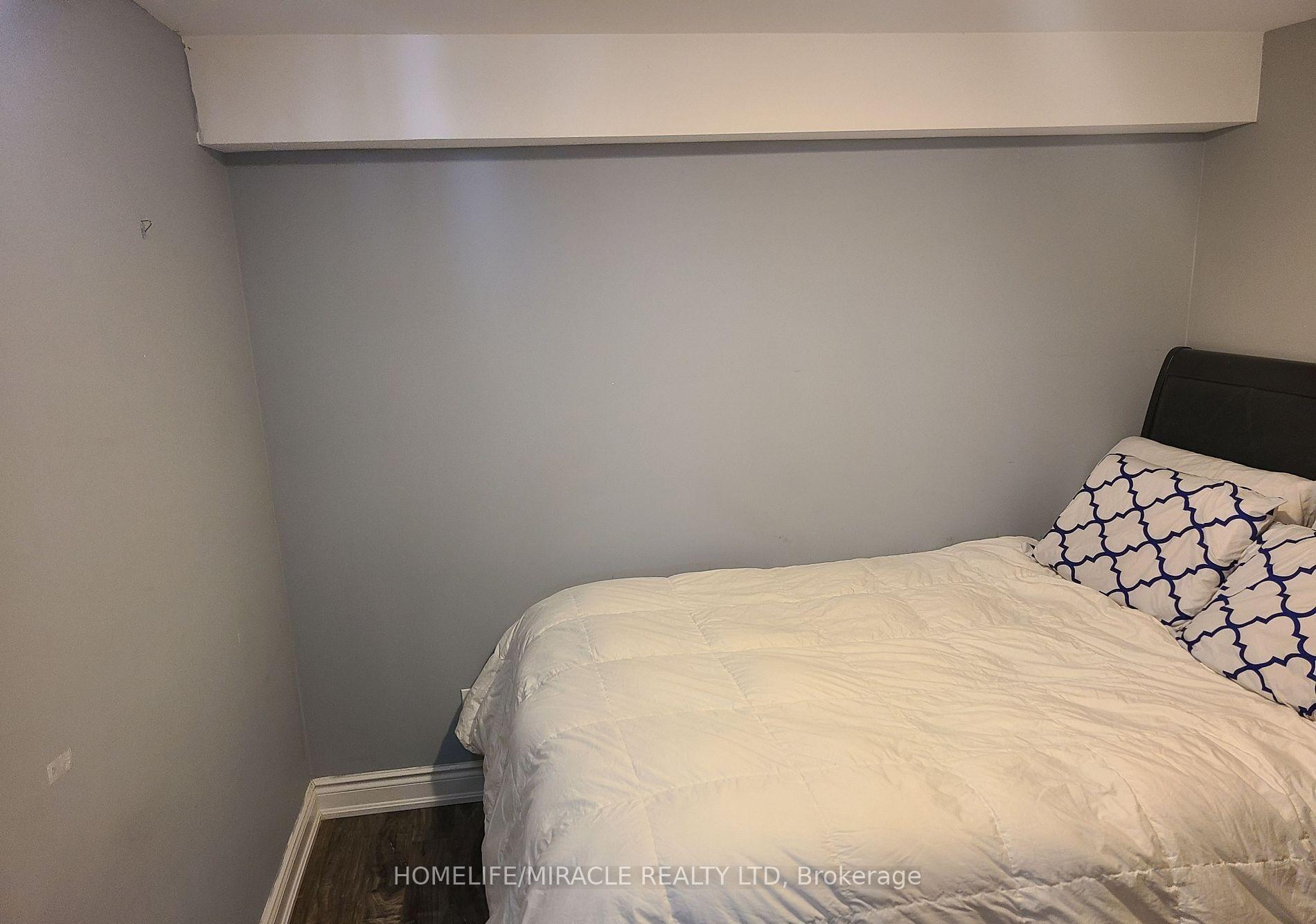 Photo 7 of 150 Gentile Circle, Vaughan, West Woodbridge — HOMEH