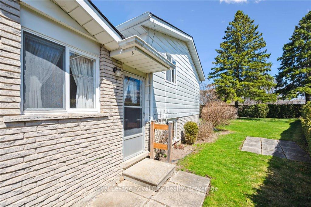 Photo 32 of 29 Vista Terrace, Guelph, Victoria North — HOMEH