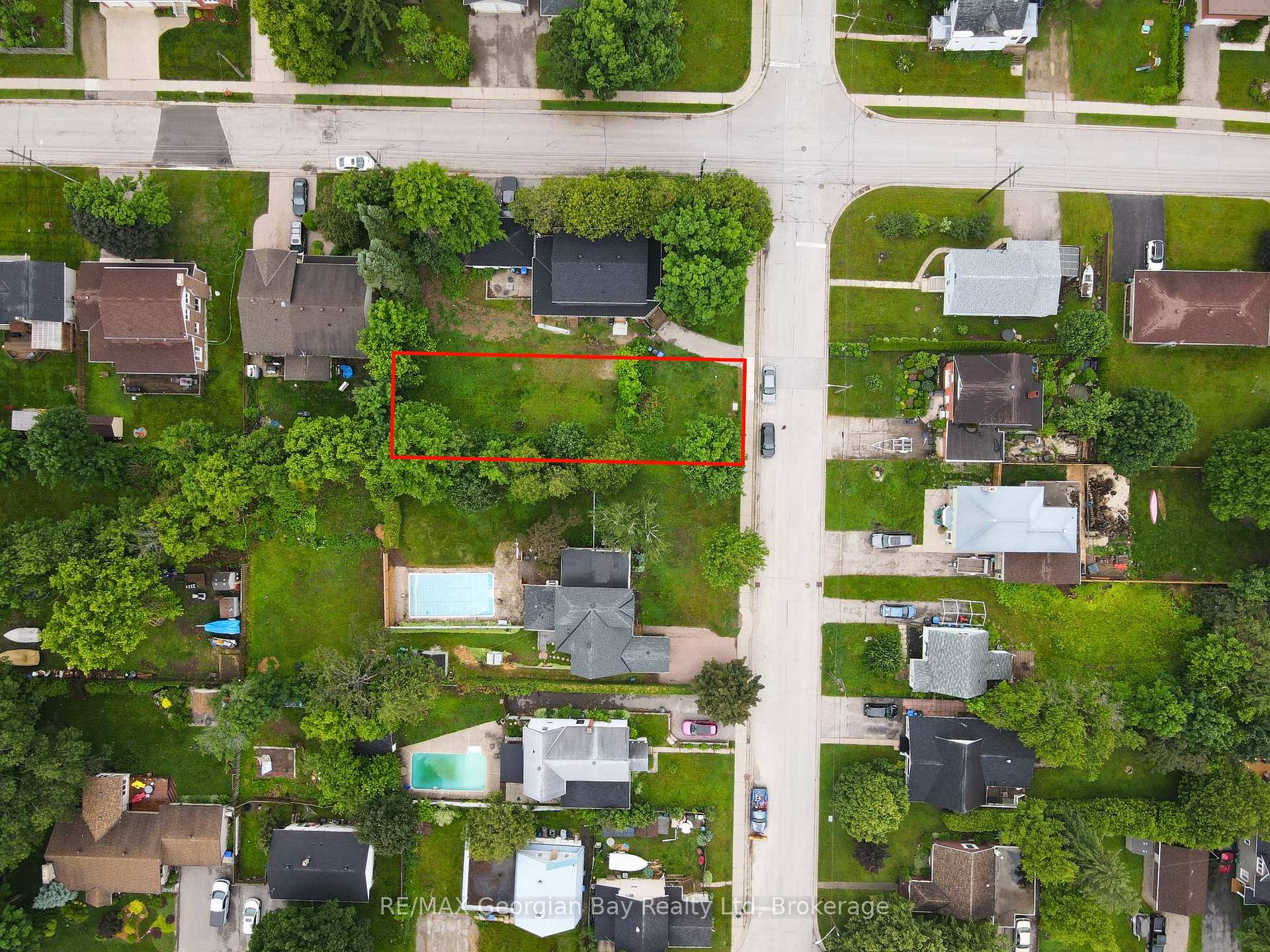 Photo 5 of 192 Seventh Street, Midland — HOMEH