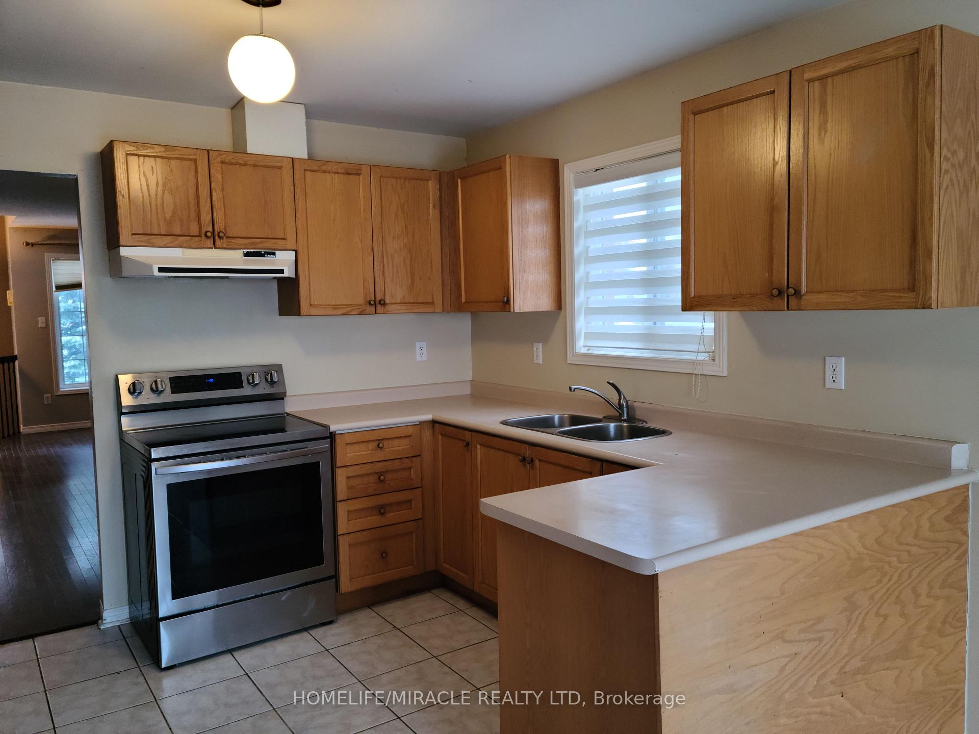 Photo 12 of 260 Stanley Street, Barrie, East Bayfield — HOMEH