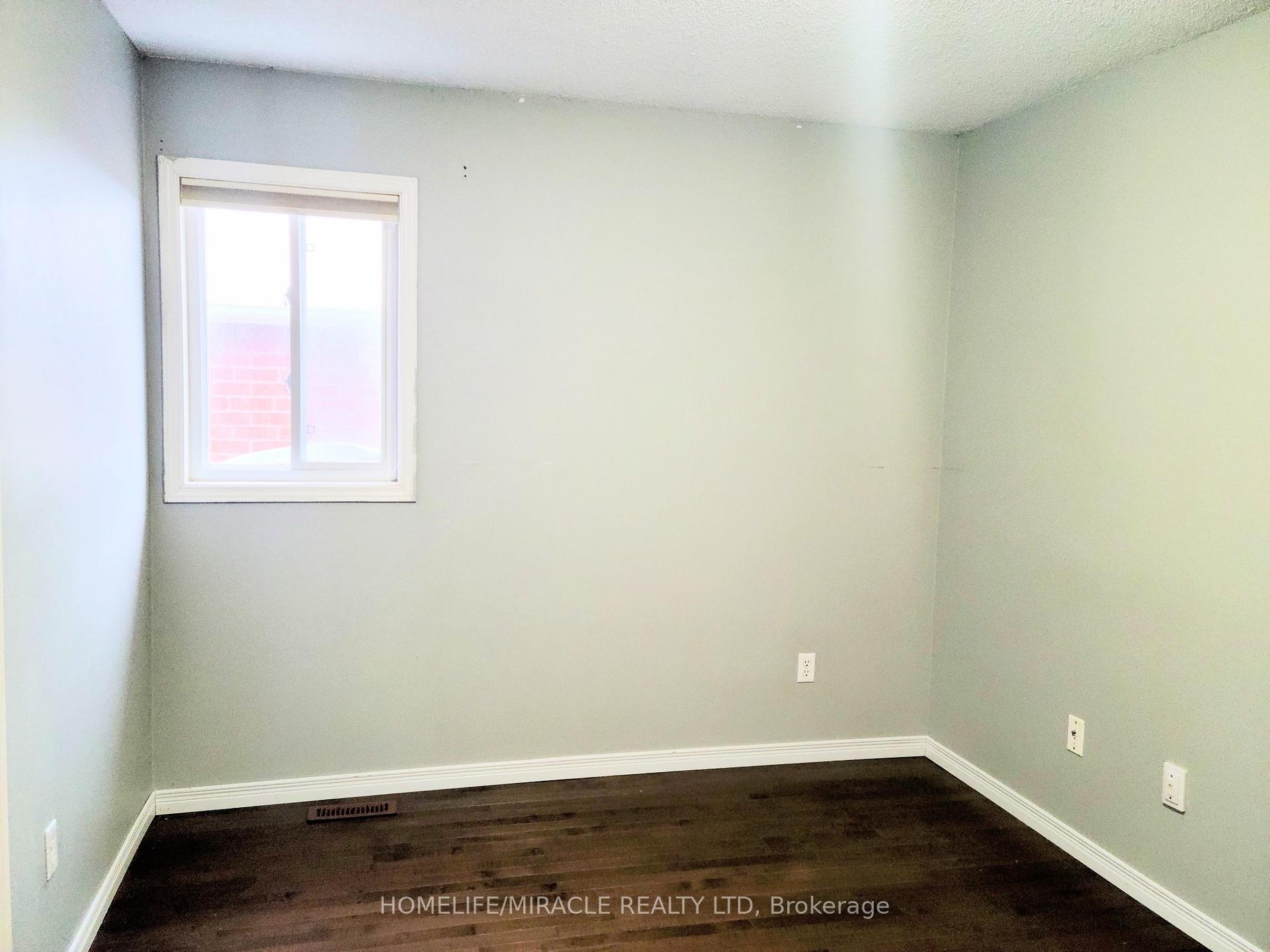 Photo 14 of 260 Stanley Street, Barrie, East Bayfield — HOMEH