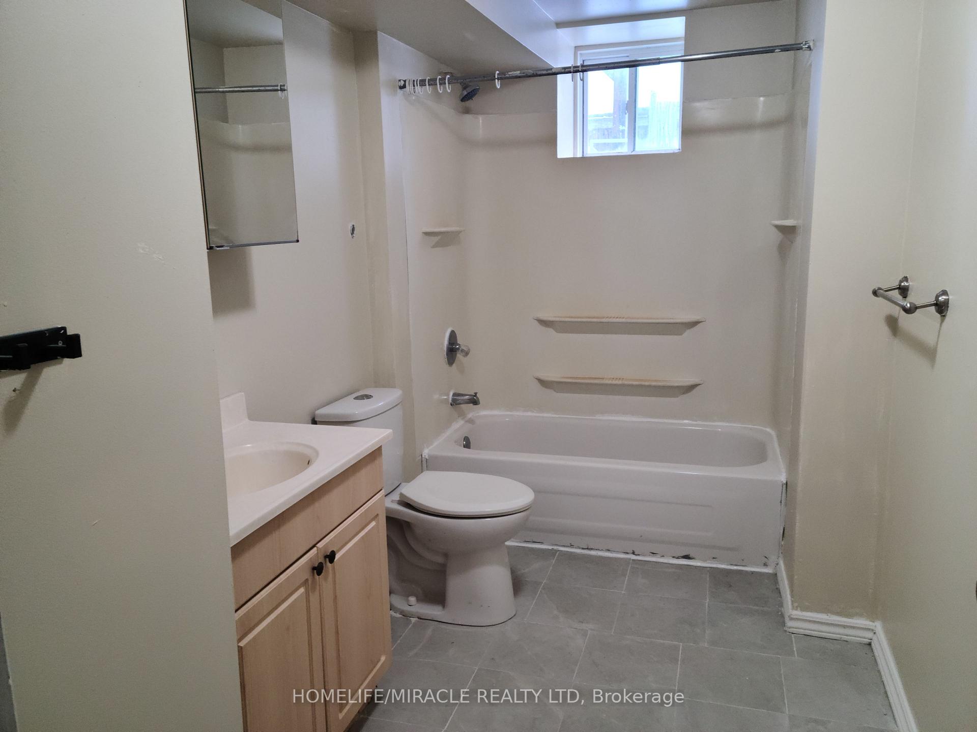 Photo 36 of 260 Stanley Street, Barrie, East Bayfield — HOMEH