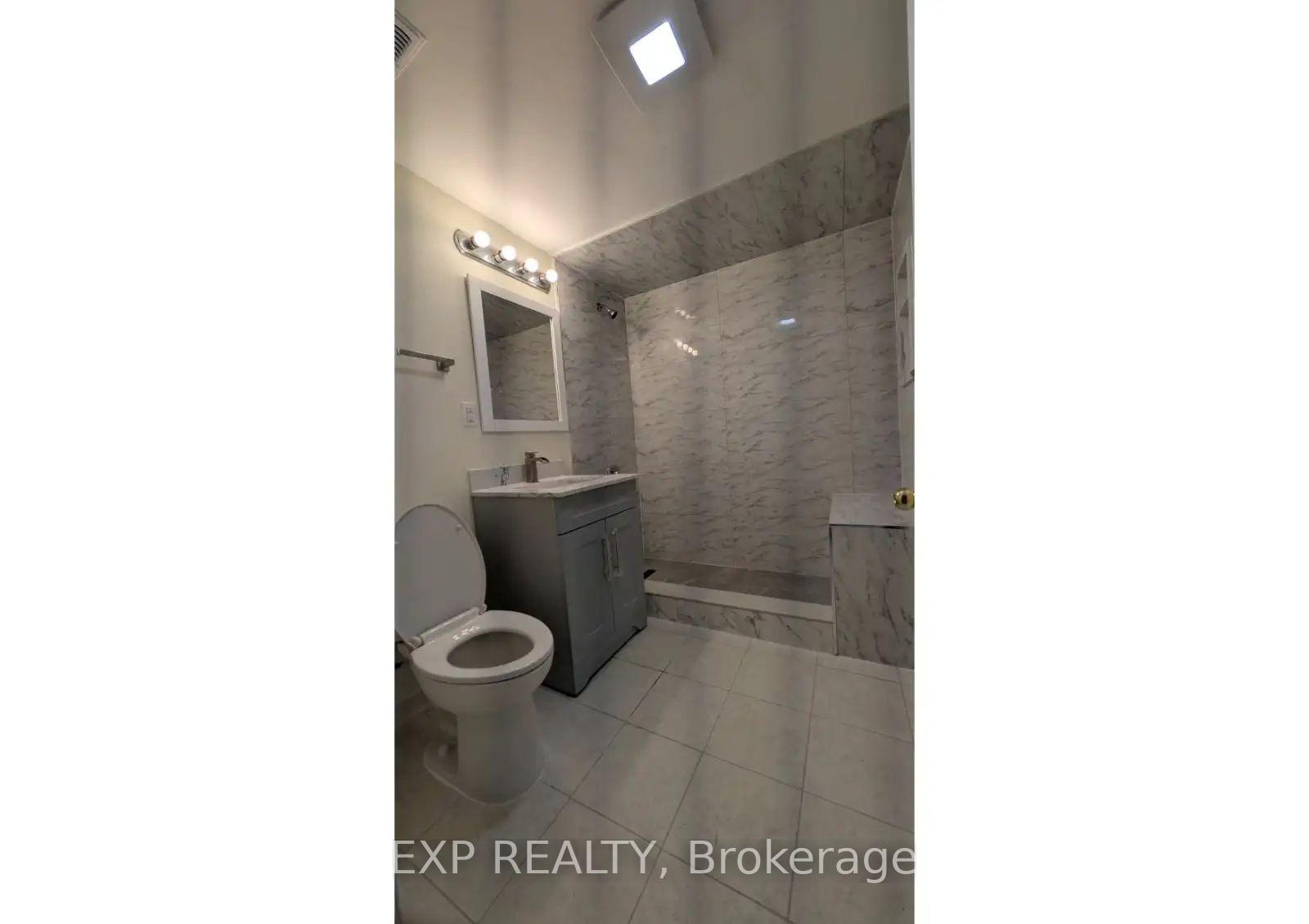 Photo 6 of 105 Bayridge Drive, Brampton, Vales of Castlemore — HOMEH