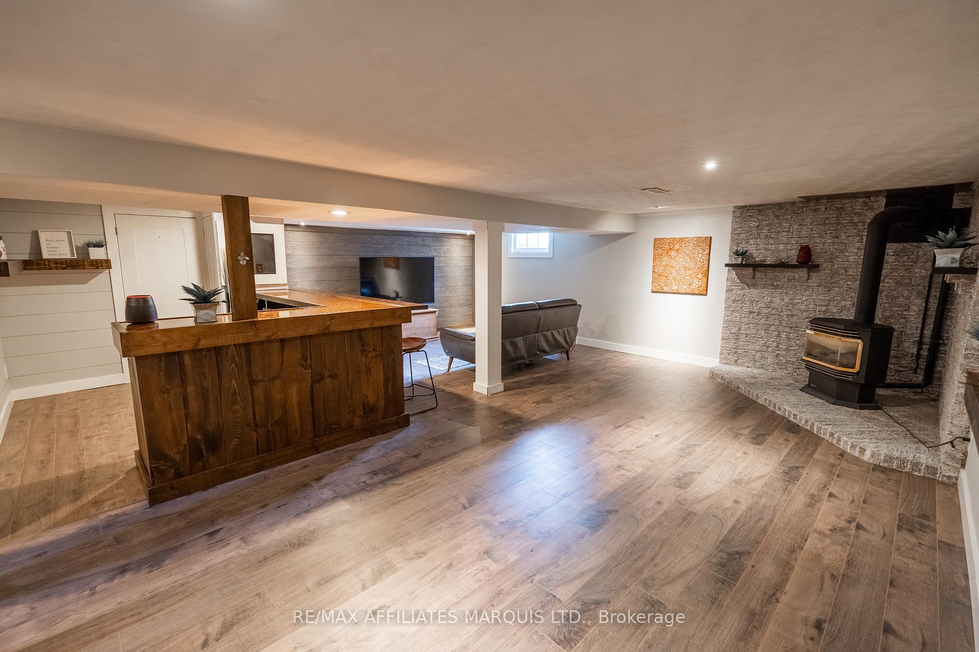 Photo 18 of 1201 Princess Street, Cornwall — HOMEH