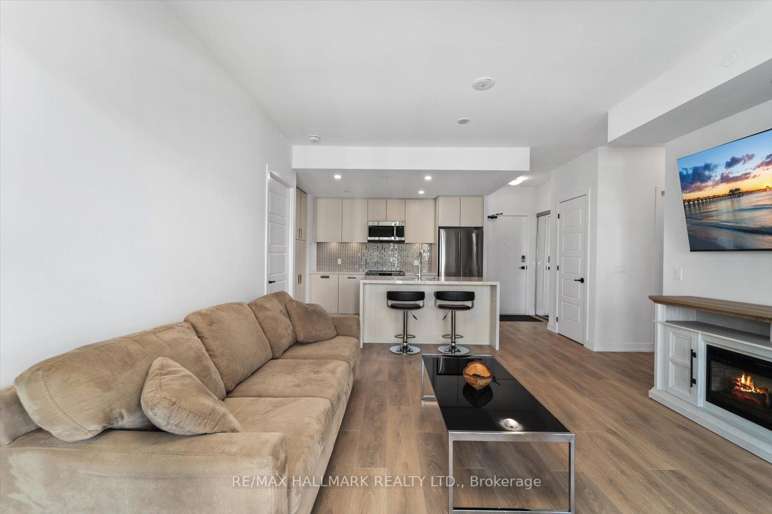 Photo 10 of Unit 311, 415 Sea Ray Avenue, Innisfil, Rural Innisfil — HOMEH
