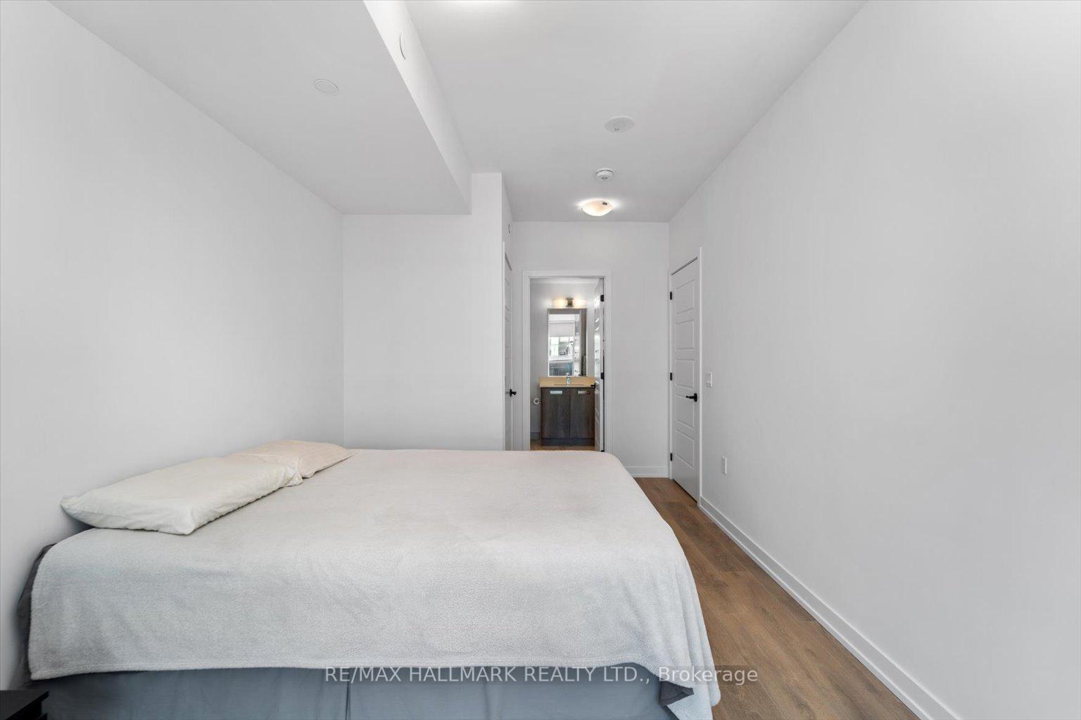 Photo 12 of Unit 311, 415 Sea Ray Avenue, Innisfil, Rural Innisfil — HOMEH