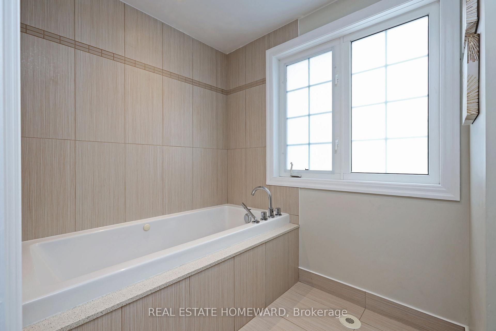Photo 42 of Unit 30, 6 Wellesley Place, Toronto, Cabbagetown-South St. James Town — HOMEH