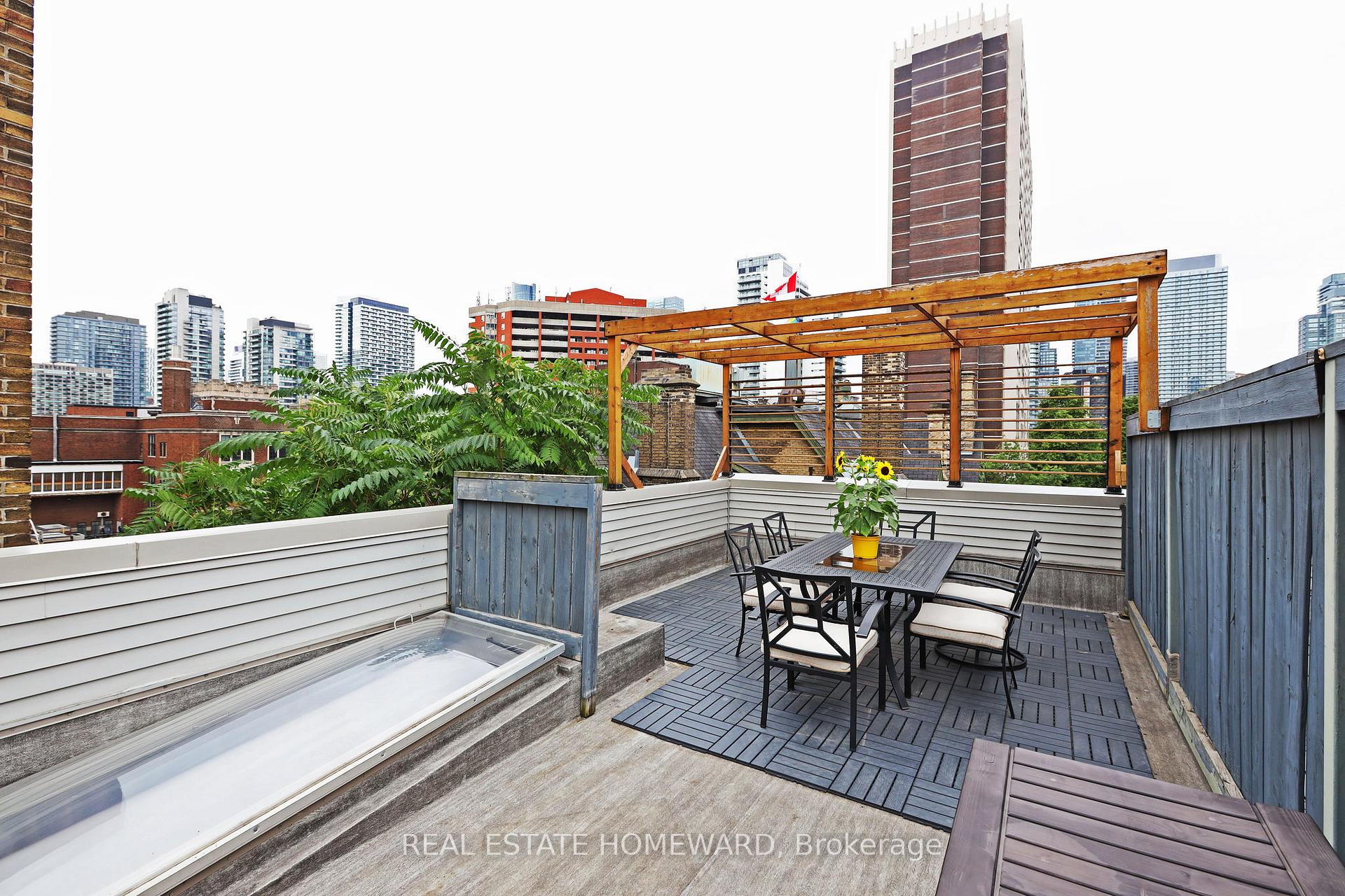 Photo 44 of Unit 30, 6 Wellesley Place, Toronto, Cabbagetown-South St. James Town — HOMEH