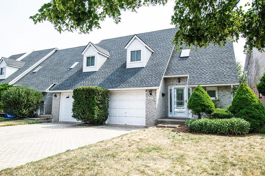 Photo 1 of 4575 Juniper Court, Lincoln, Beamsville — HOMEH