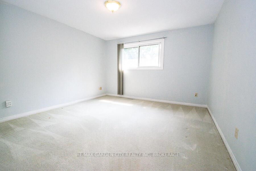 Photo 14 of 4575 Juniper Court, Lincoln, Beamsville — HOMEH