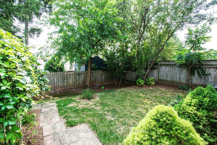 Photo 22 of 4575 Juniper Court, Lincoln, Beamsville — HOMEH