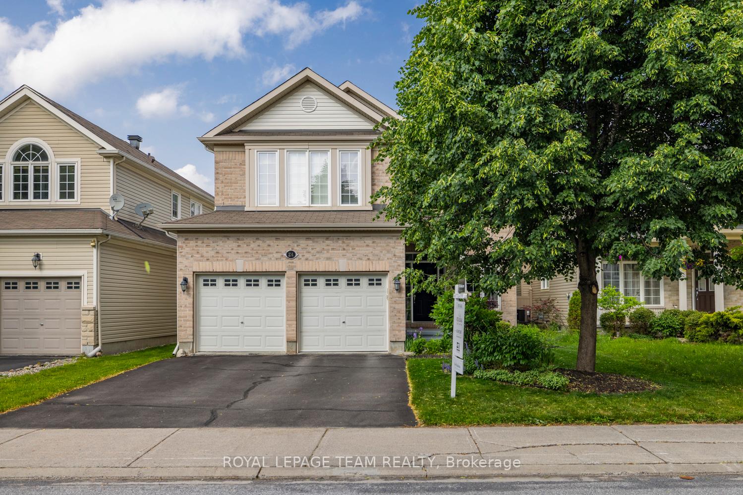 Front of 214 Oneida Terrace