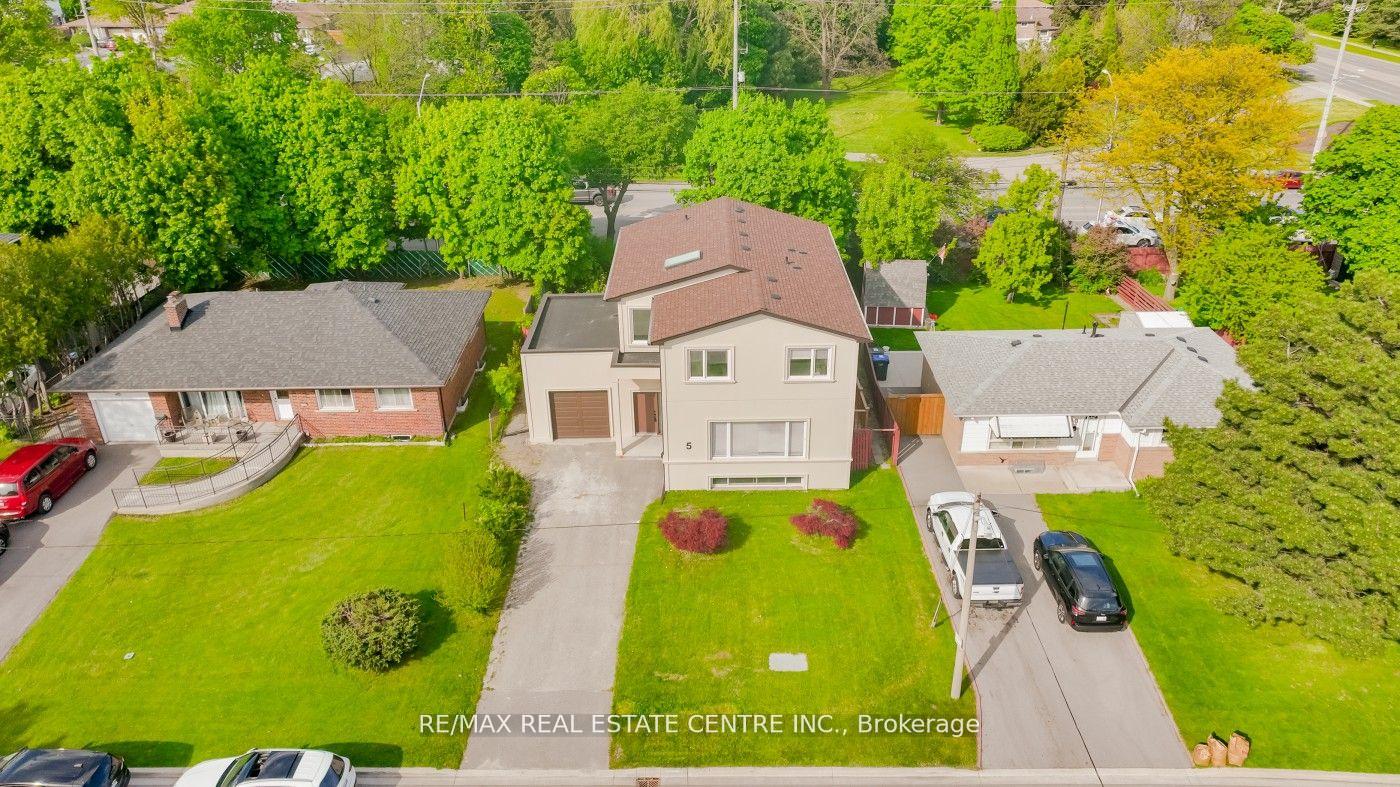 Photo 1 of 5 Autumn Boulevard, Brampton, Avondale — HOMEH