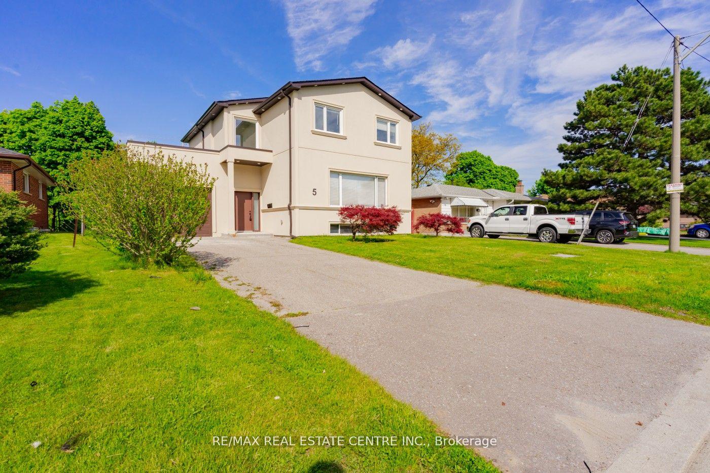 Photo 38 of 5 Autumn Boulevard, Brampton, Avondale — HOMEH