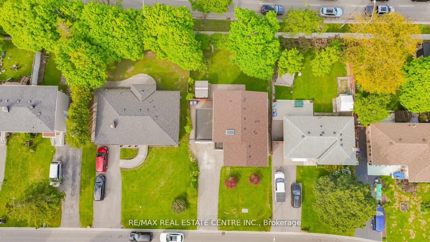 Photo 22 of 5 Autumn Boulevard, Brampton, Avondale — HOMEH