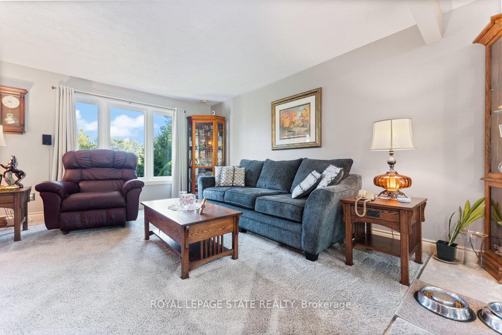 Photo 10 of 1909 Old Governors Road, Hamilton, Rural Ancaster — HOMEH