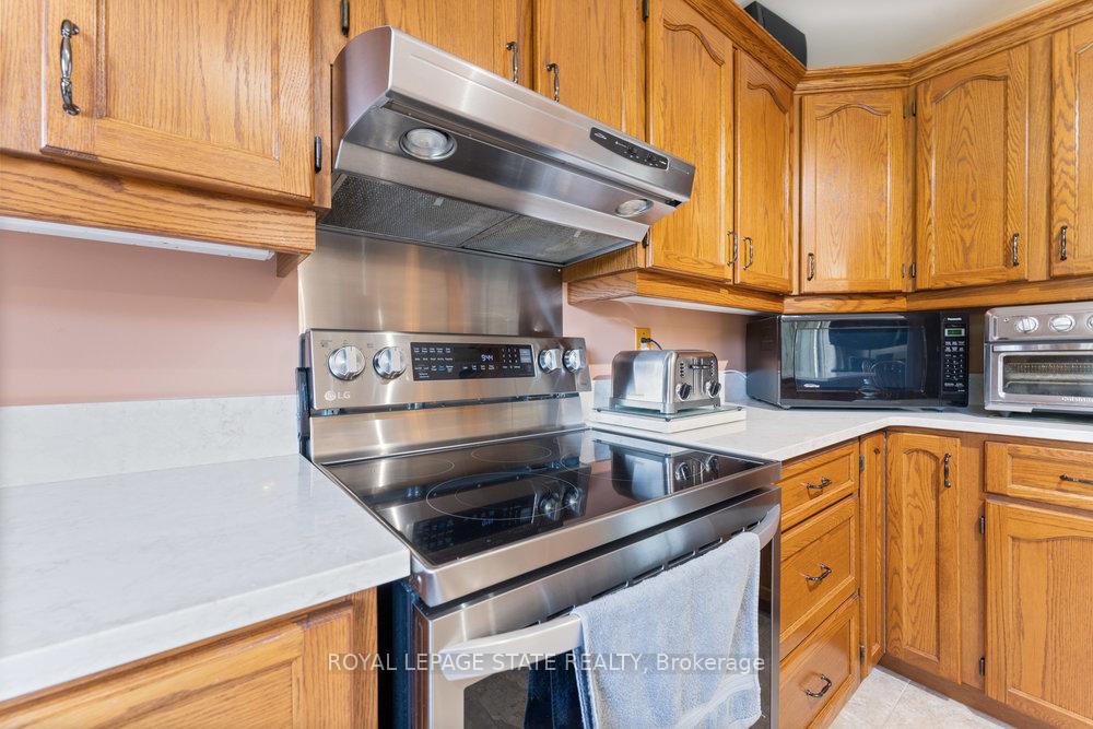 Photo 34 of 1909 Old Governors Road, Hamilton, Rural Ancaster — HOMEH