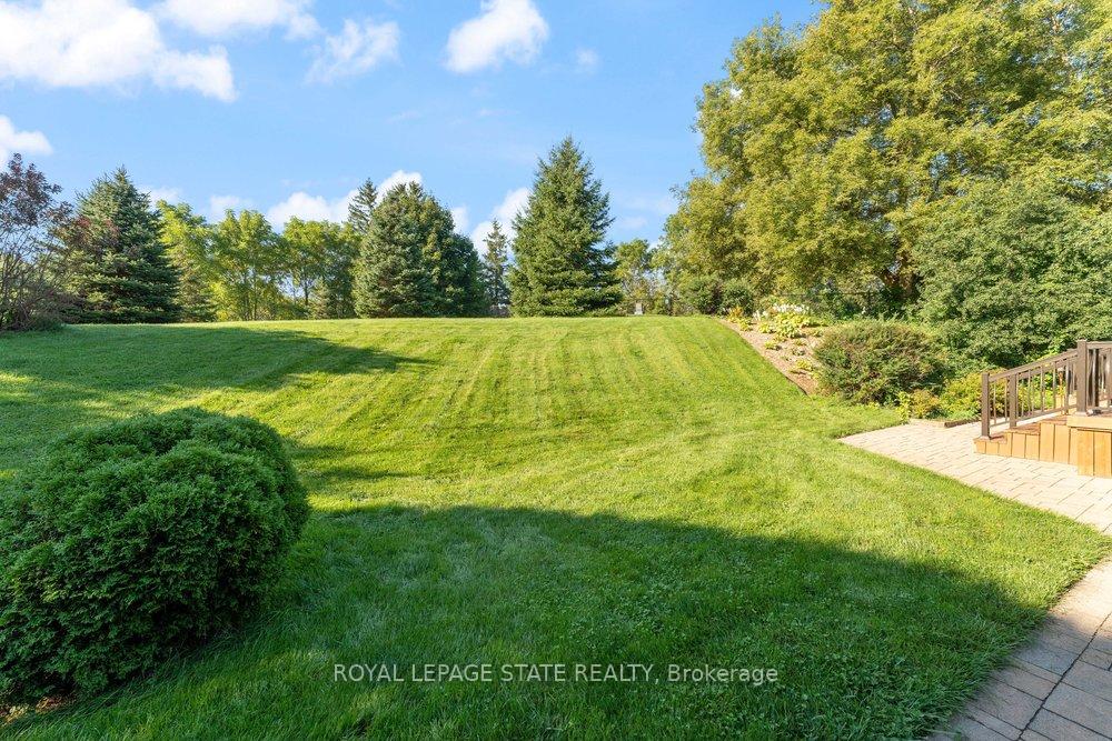 Photo 76 of 1909 Old Governors Road, Hamilton, Rural Ancaster — HOMEH