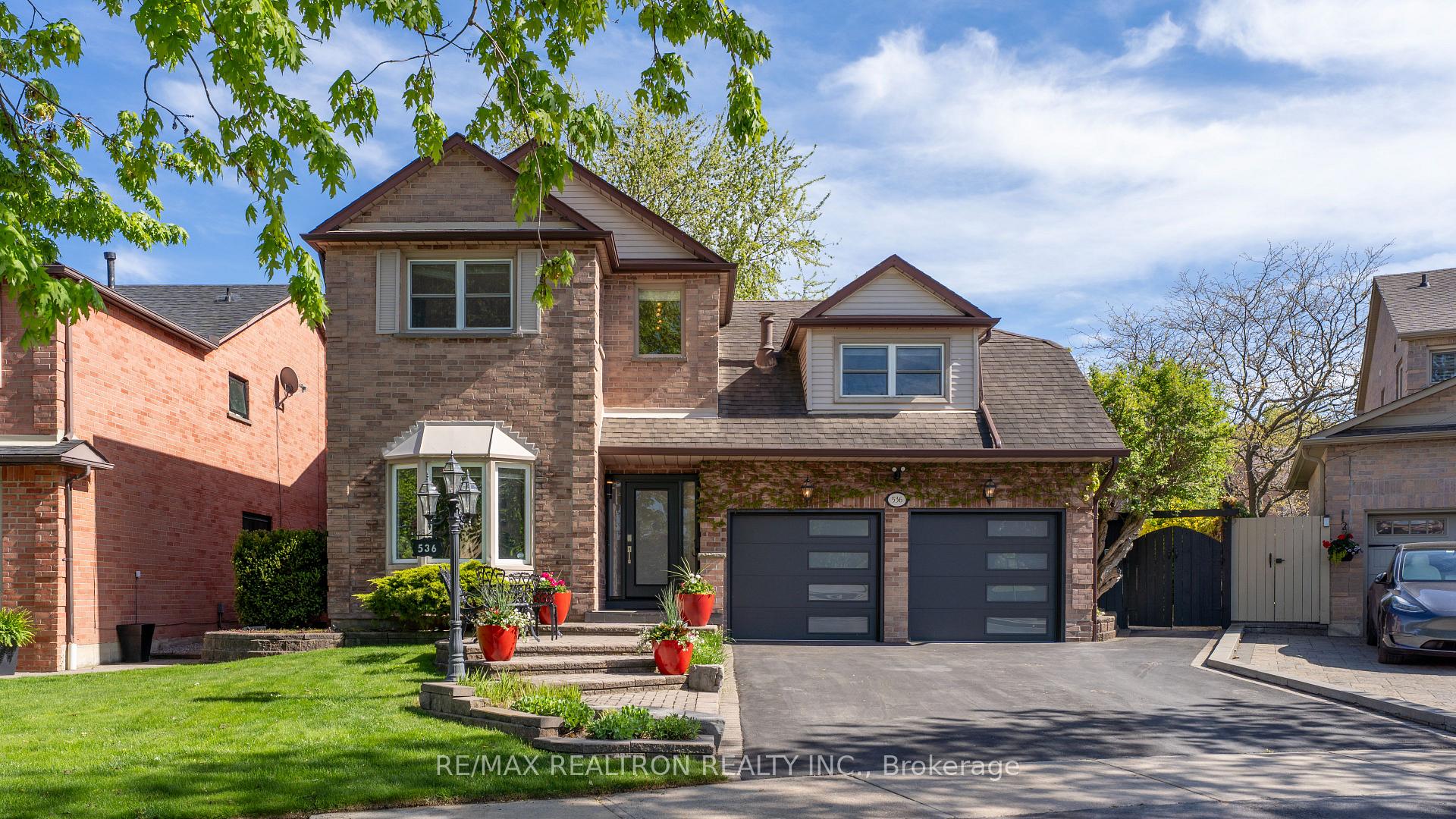 Photo 1 of 536 Dahlia Crescent, Pickering, Rosebank — HOMEH