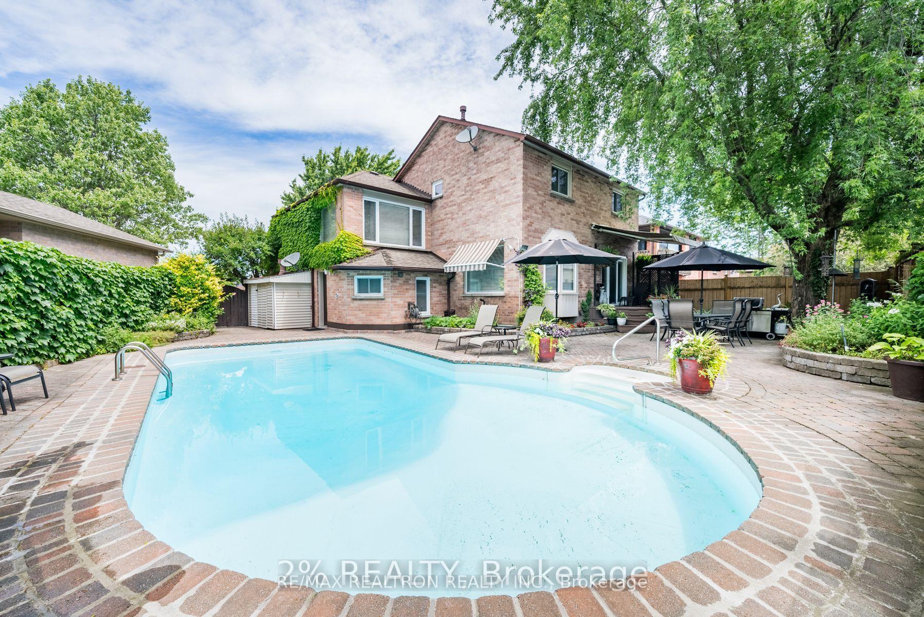 Photo 2 of 536 Dahlia Crescent, Pickering, Rosebank — HOMEH