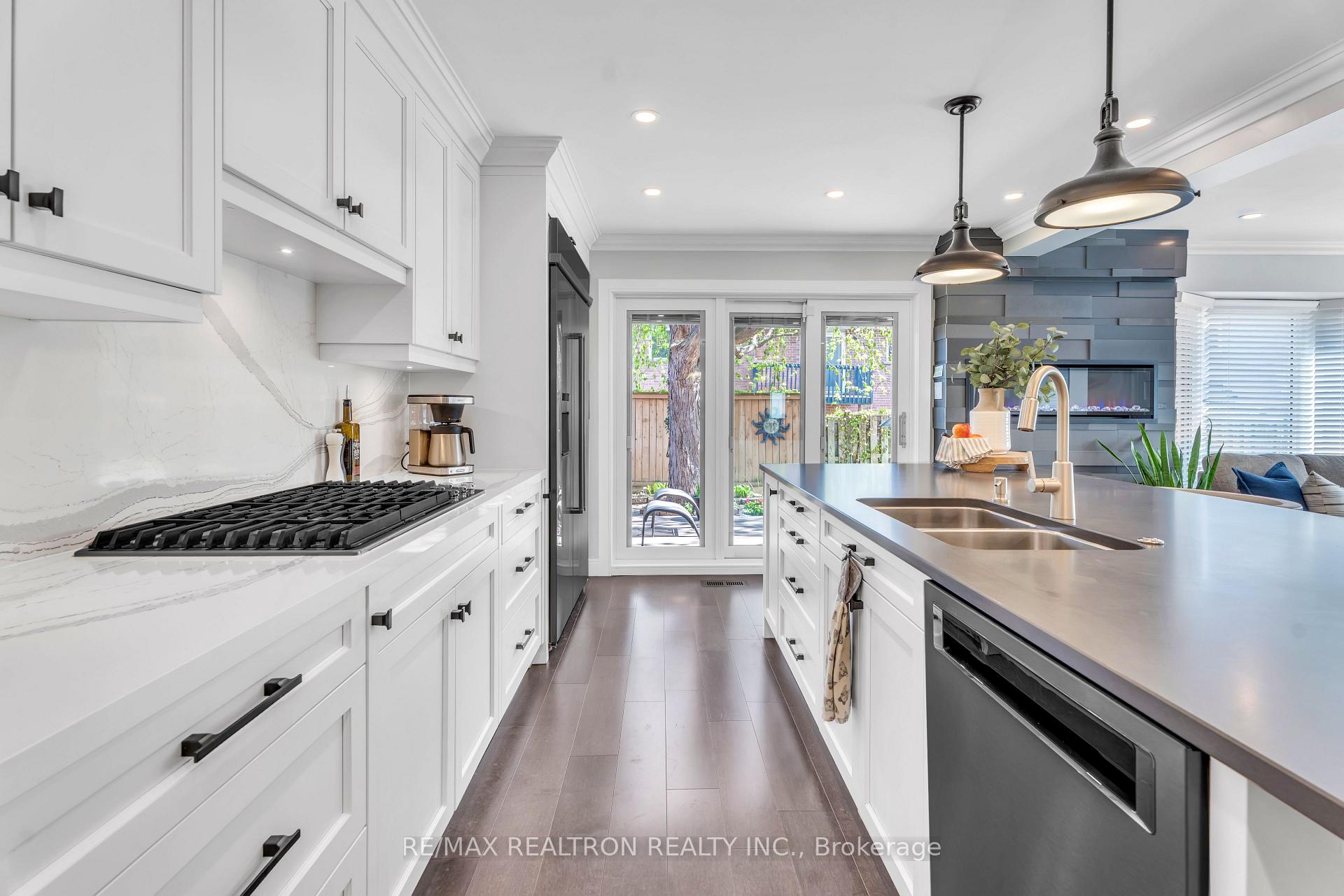 Photo 13 of 536 Dahlia Crescent, Pickering, Rosebank — HOMEH