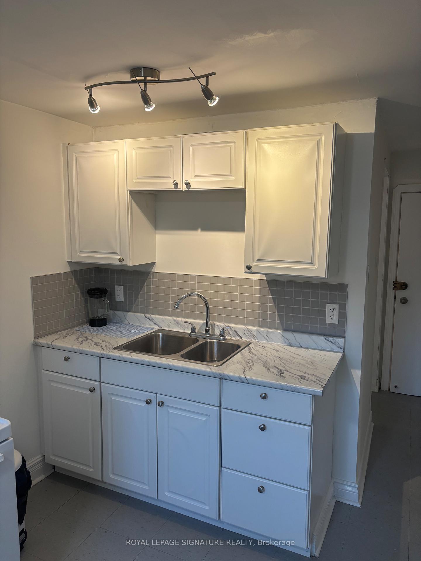 Photo 25 of Unit Lower, 95 Braemar Avenue, Toronto, Yonge-Eglinton — HOMEH