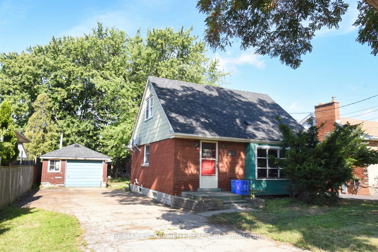 Photo 2 of 394 Upper Ottawa Street, Hamilton, Sunninghill — HOMEH
